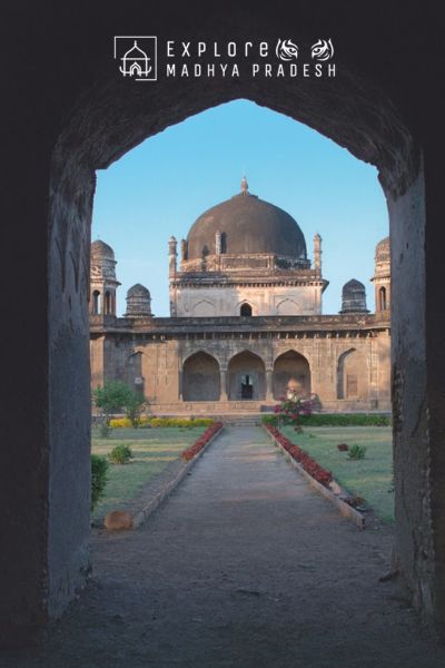 Madhya Pradesh Tourism - Temples, Wildlife & Heritage