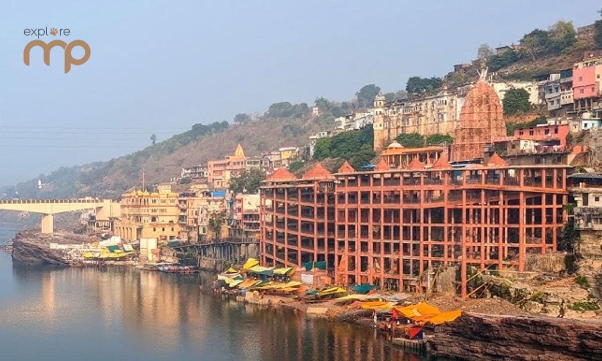Maheshwar Fort and Narmada Ghats