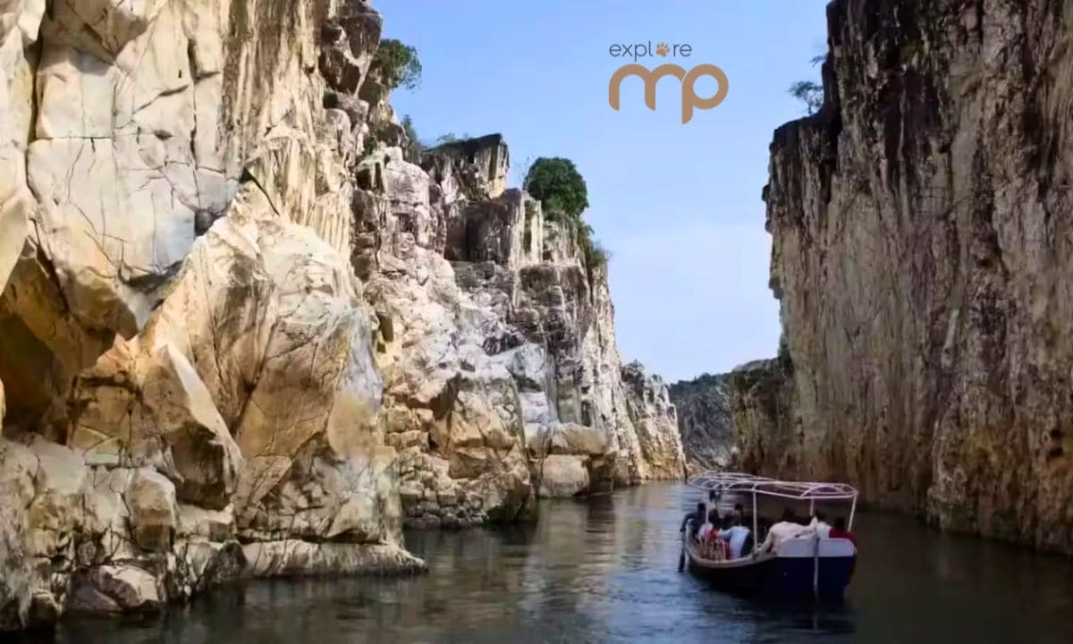 Bhimbetka Rock Shelters - UNESCO World Heritage Site